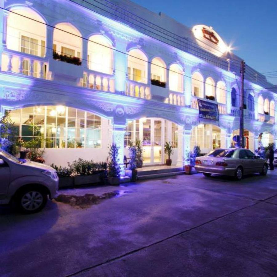 Hotel Baan Phuanda Phuket Exterior foto