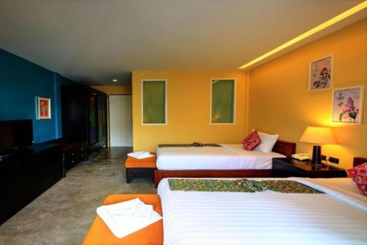 Hotel Baan Phuanda Phuket Exterior foto